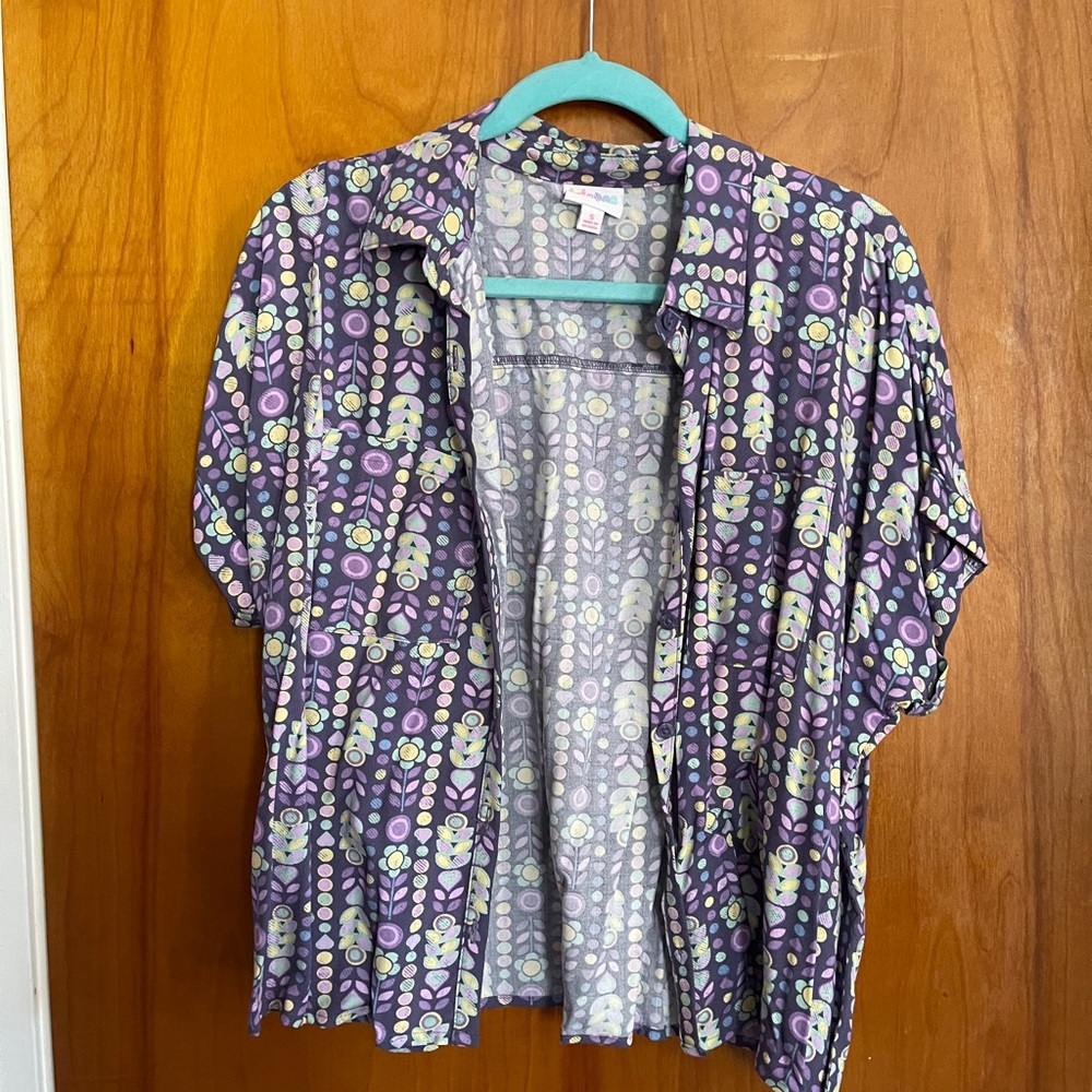 Lularoe Amy top